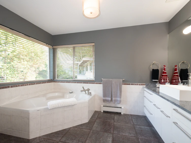 5480 Keith Road, West Vancouver, BC, V7W 3C9 - 65