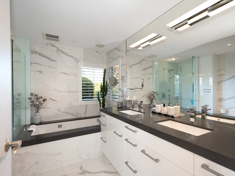 5480 Keith Road, West Vancouver, BC, V7W 3C9 - 52