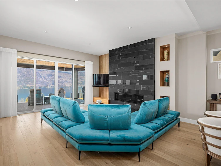 9814 Beacon Hill Crescent, Lake Country, BC, V4V 0A9 - 6