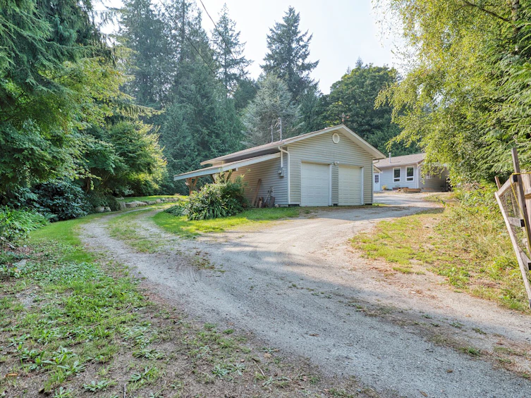 7955 Connor Road, Halfmoon Bay, BC, V7Z 1A6 - 4
