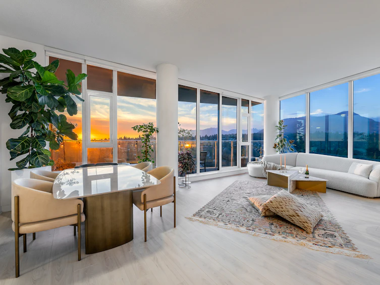 2704-1401 Hunter Street, North Vancouver, BC, V7J 0E2