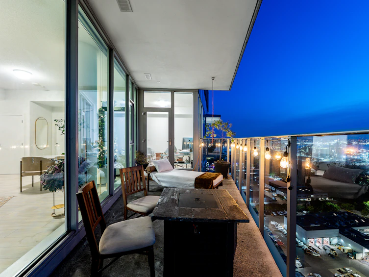 2704-1401 Hunter Street, North Vancouver, BC, V7J 0E2 - 40