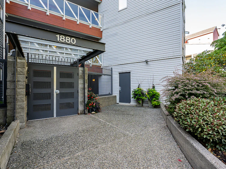 310-1880 E Kent South Avenue, Vancouver, BC, V5P 2S7 - 3