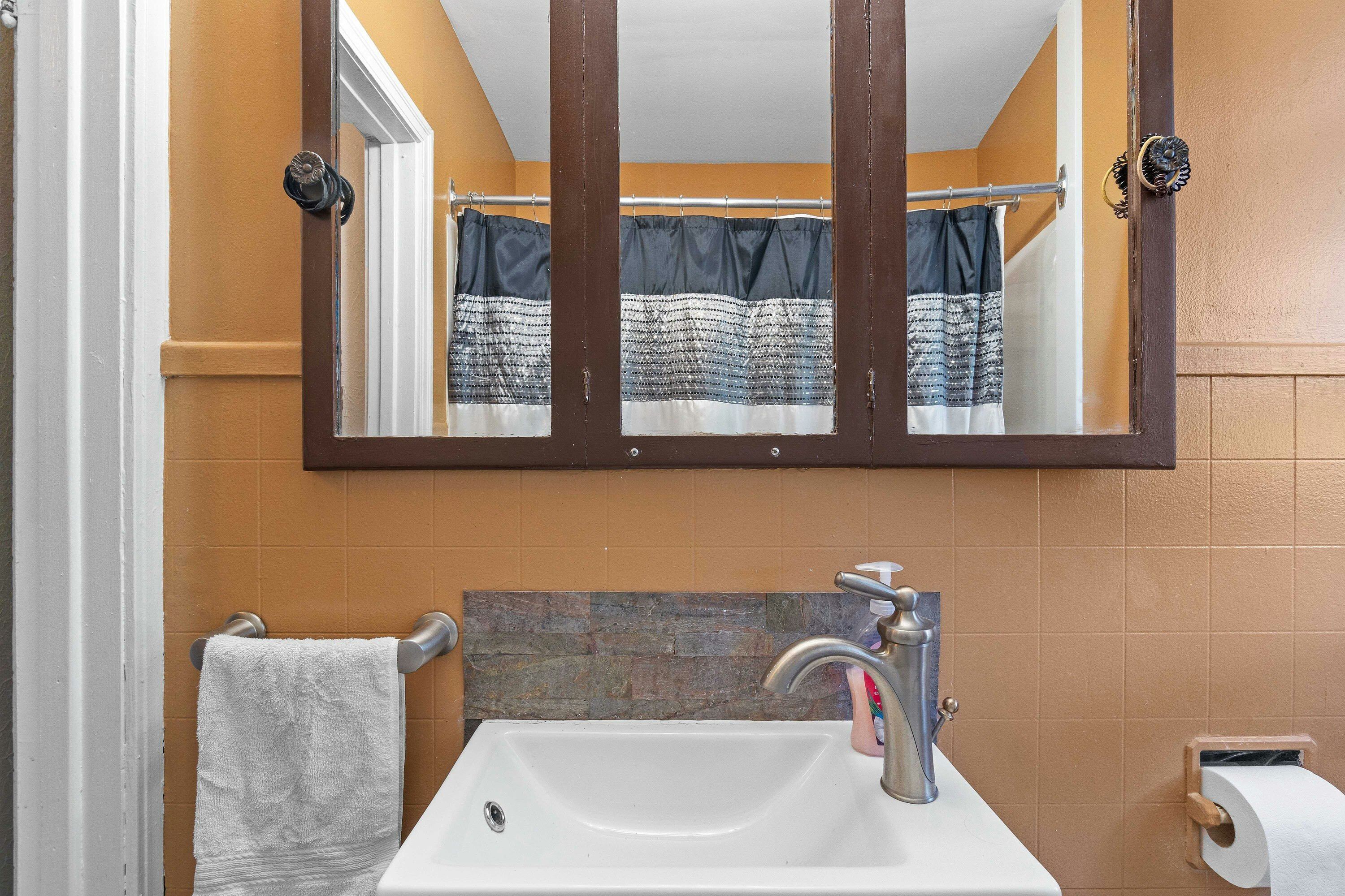 730 NE 9 Avenue, Salmon Arm, BC, V1E 4A1 - 41