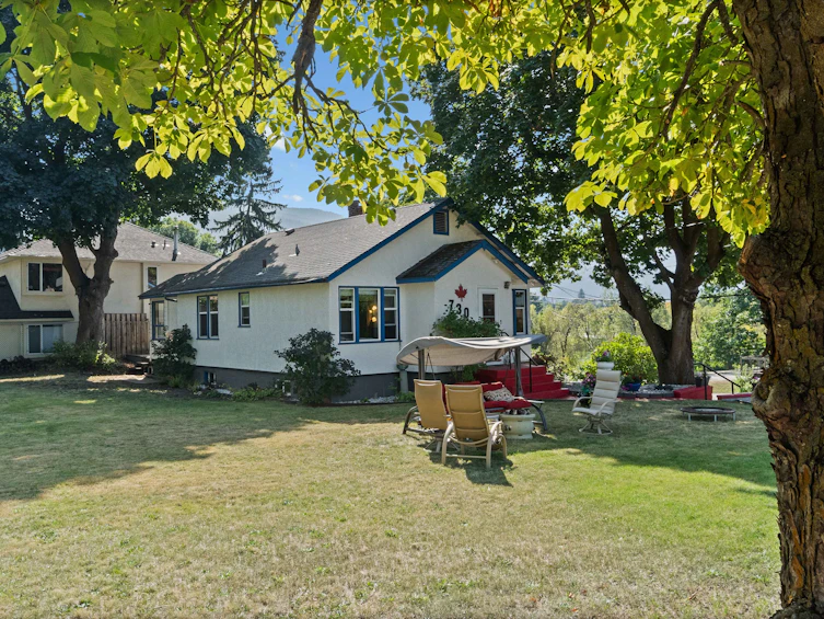 730 NE 9 Avenue, Salmon Arm, BC, V1E 4A1 - 60