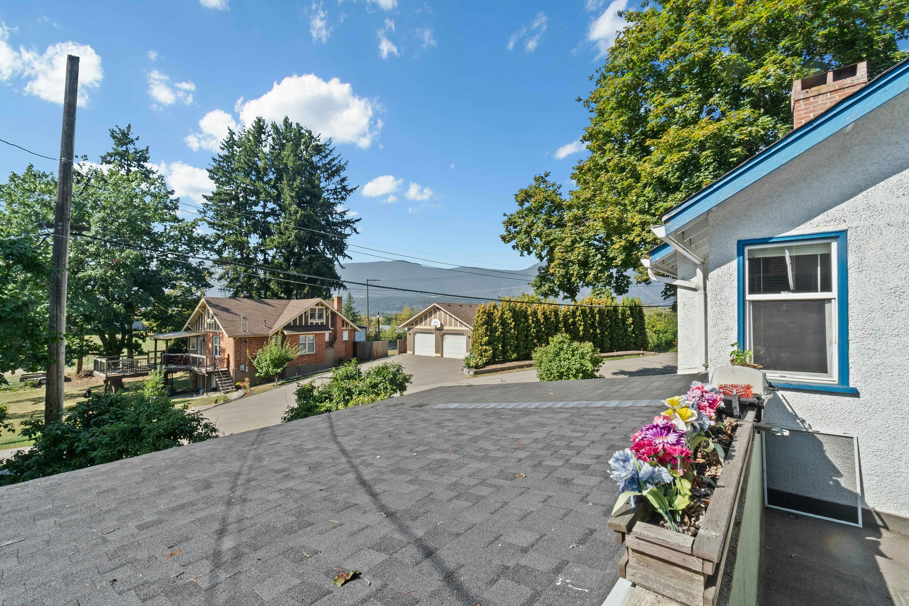 730 NE 9 Avenue, Salmon Arm, BC, V1E 4A1 - 76