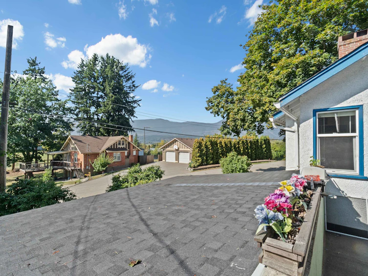 730 NE 9 Avenue, Salmon Arm, BC, V1E 4A1 - 76