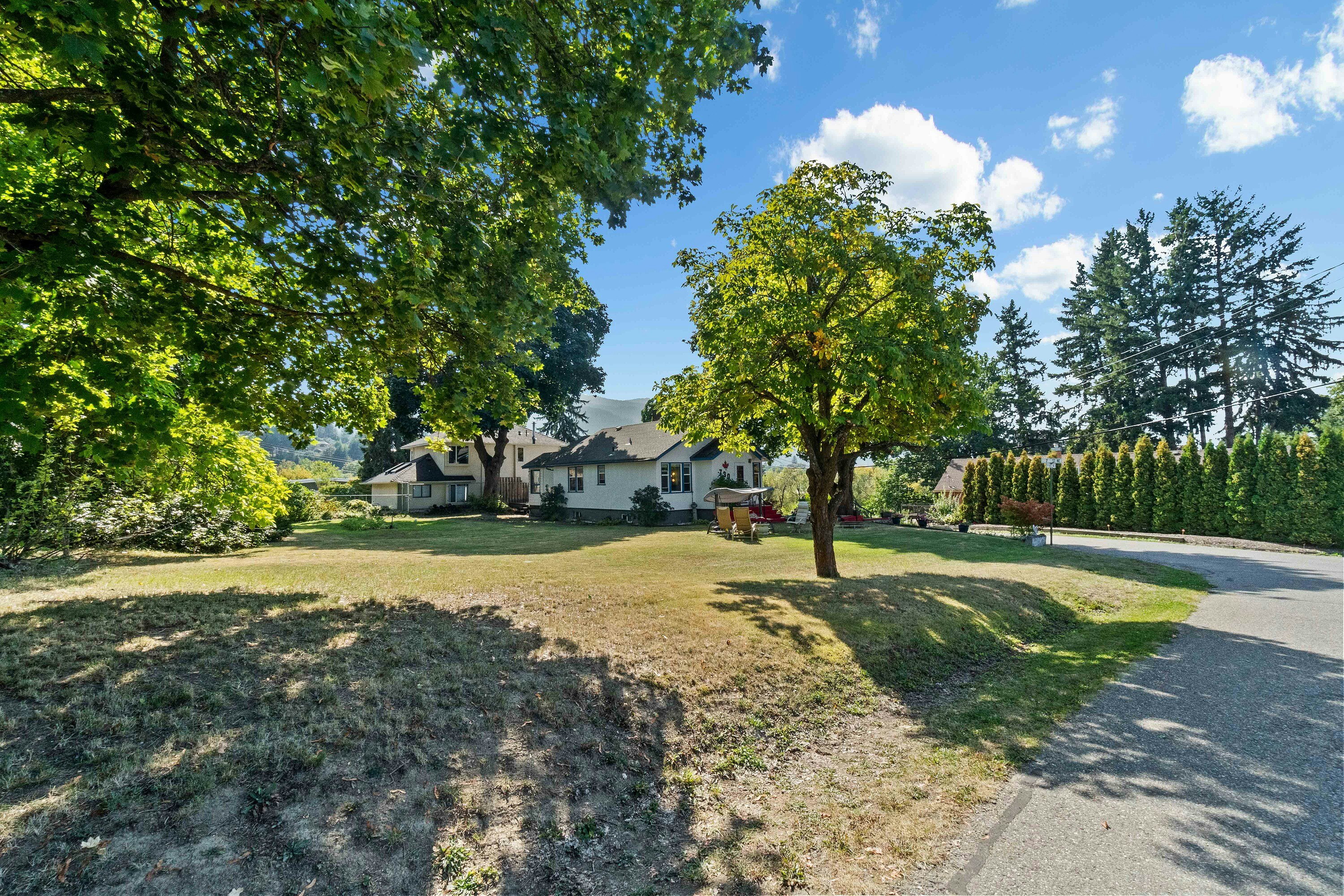 730 NE 9 Avenue, Salmon Arm, BC, V1E 4A1 - 59