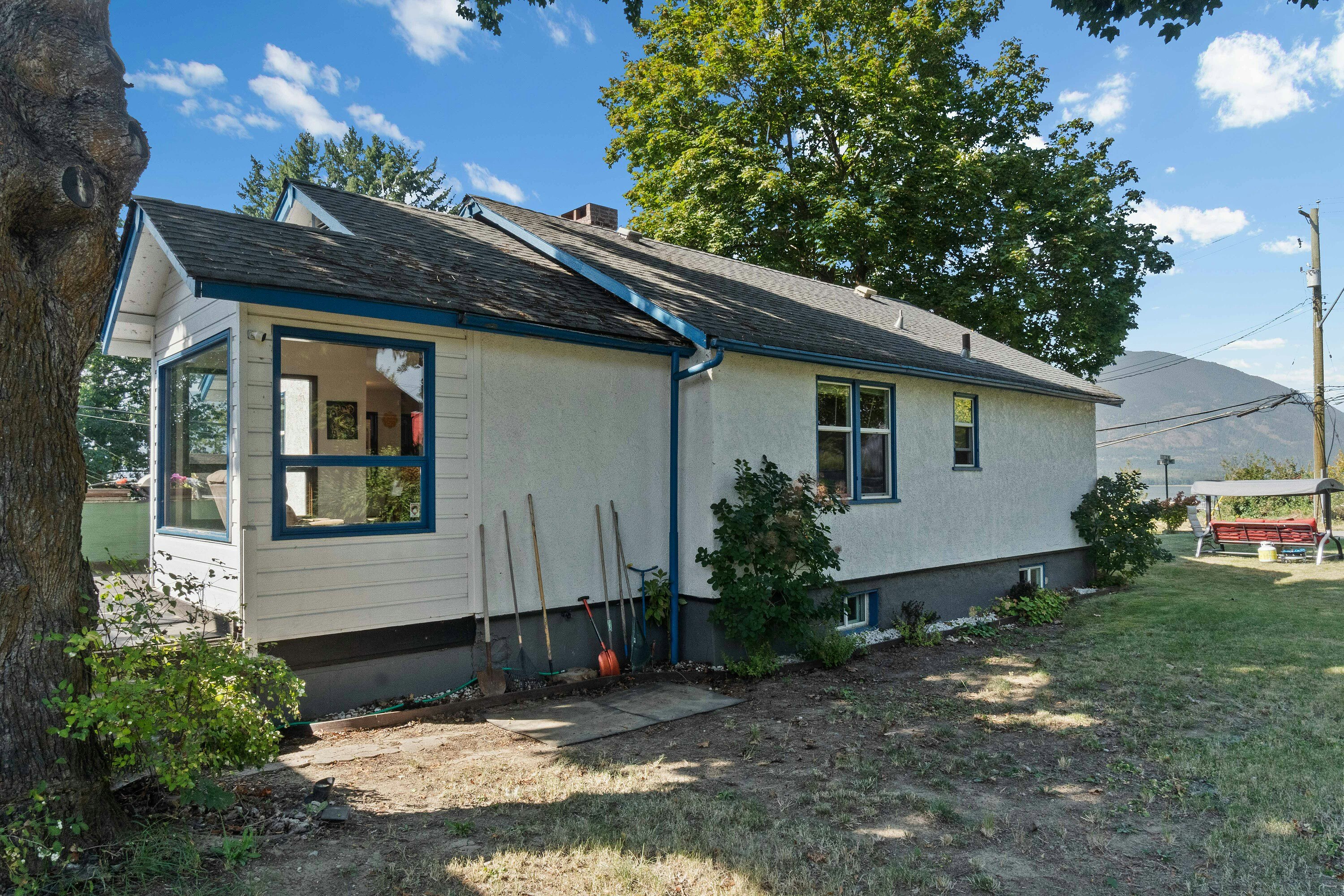730 NE 9 Avenue, Salmon Arm, BC, V1E 4A1 - 71