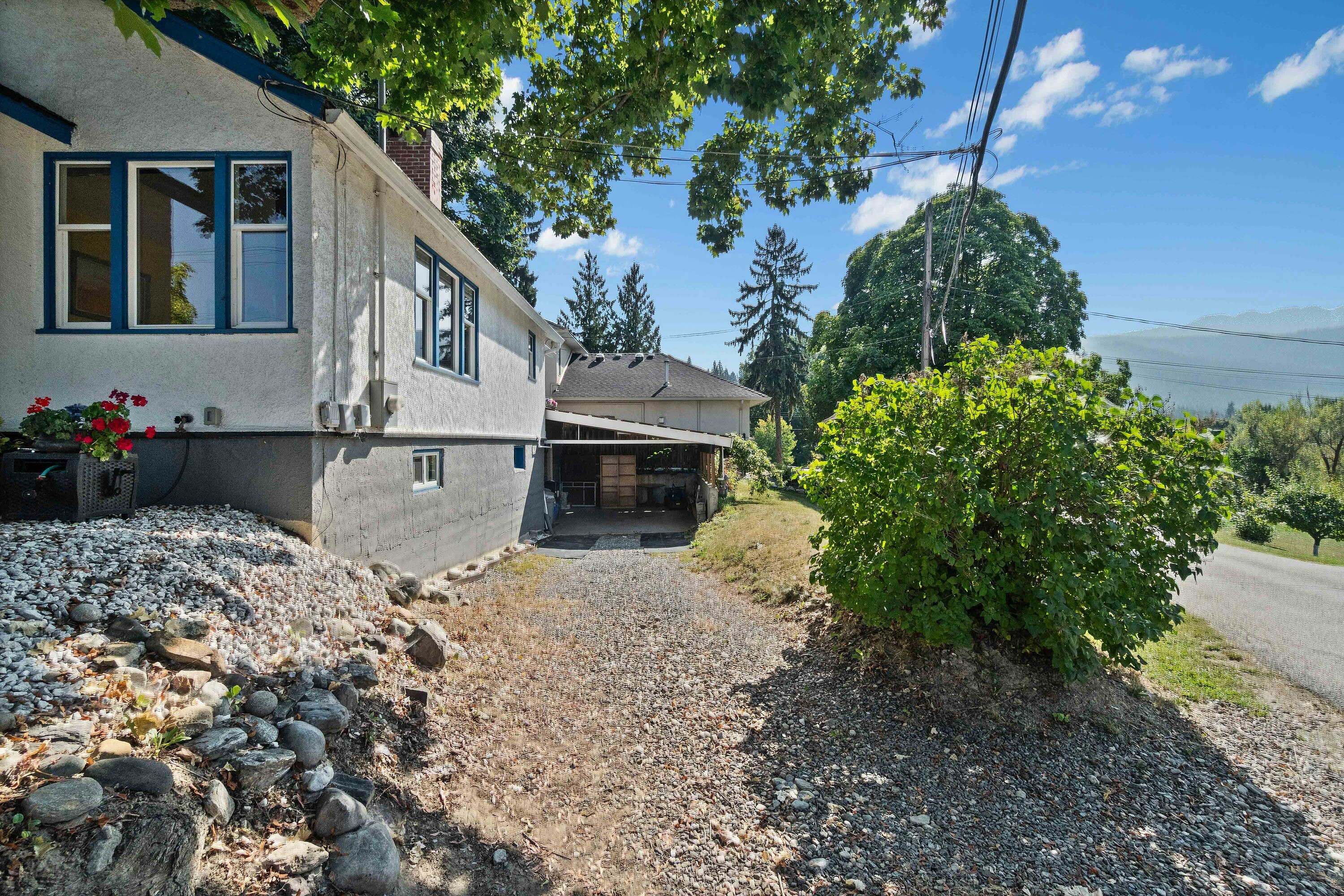 730 NE 9 Avenue, Salmon Arm, BC, V1E 4A1 - 51