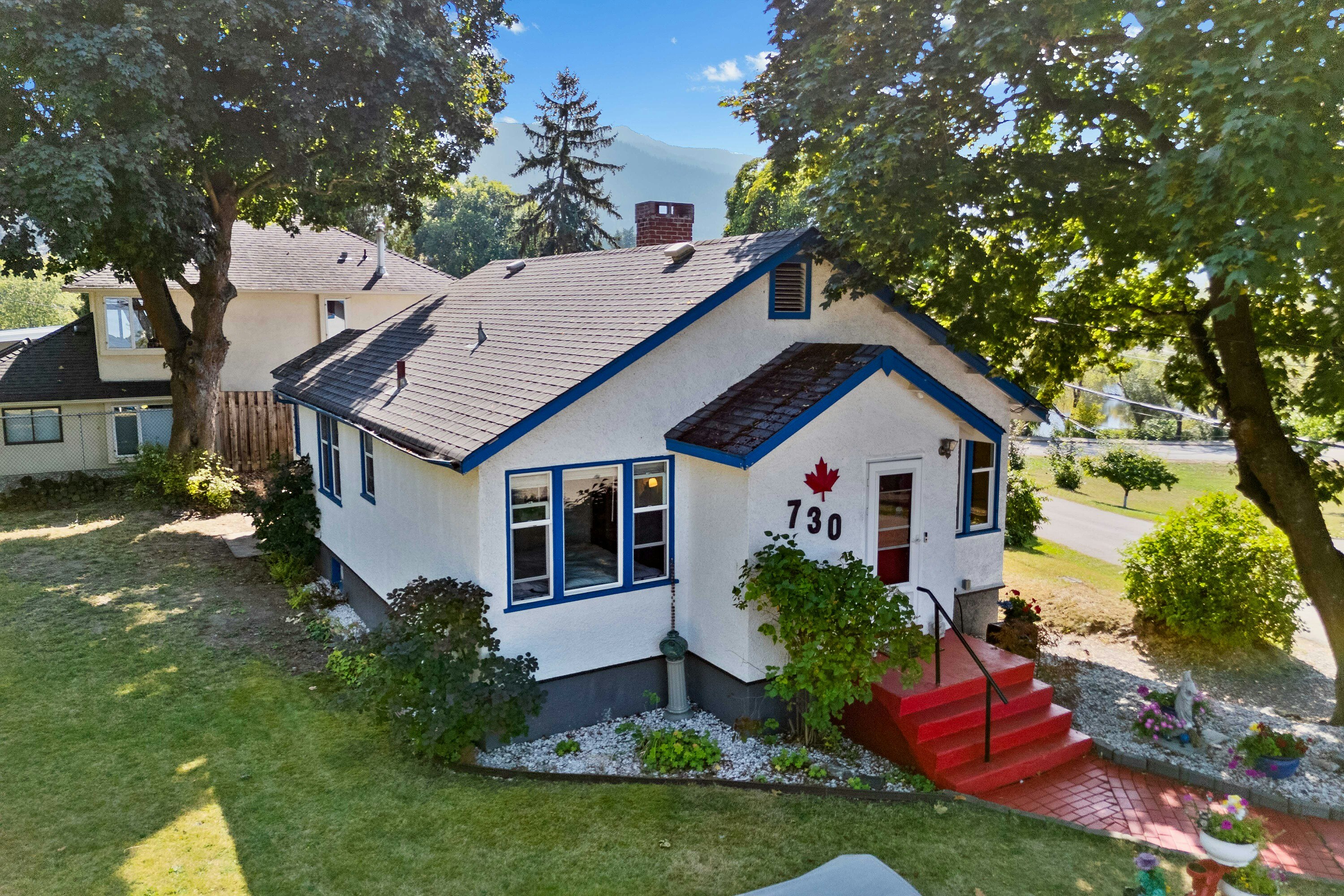 730 NE 9 Avenue, Salmon Arm, BC, V1E 4A1 - 5