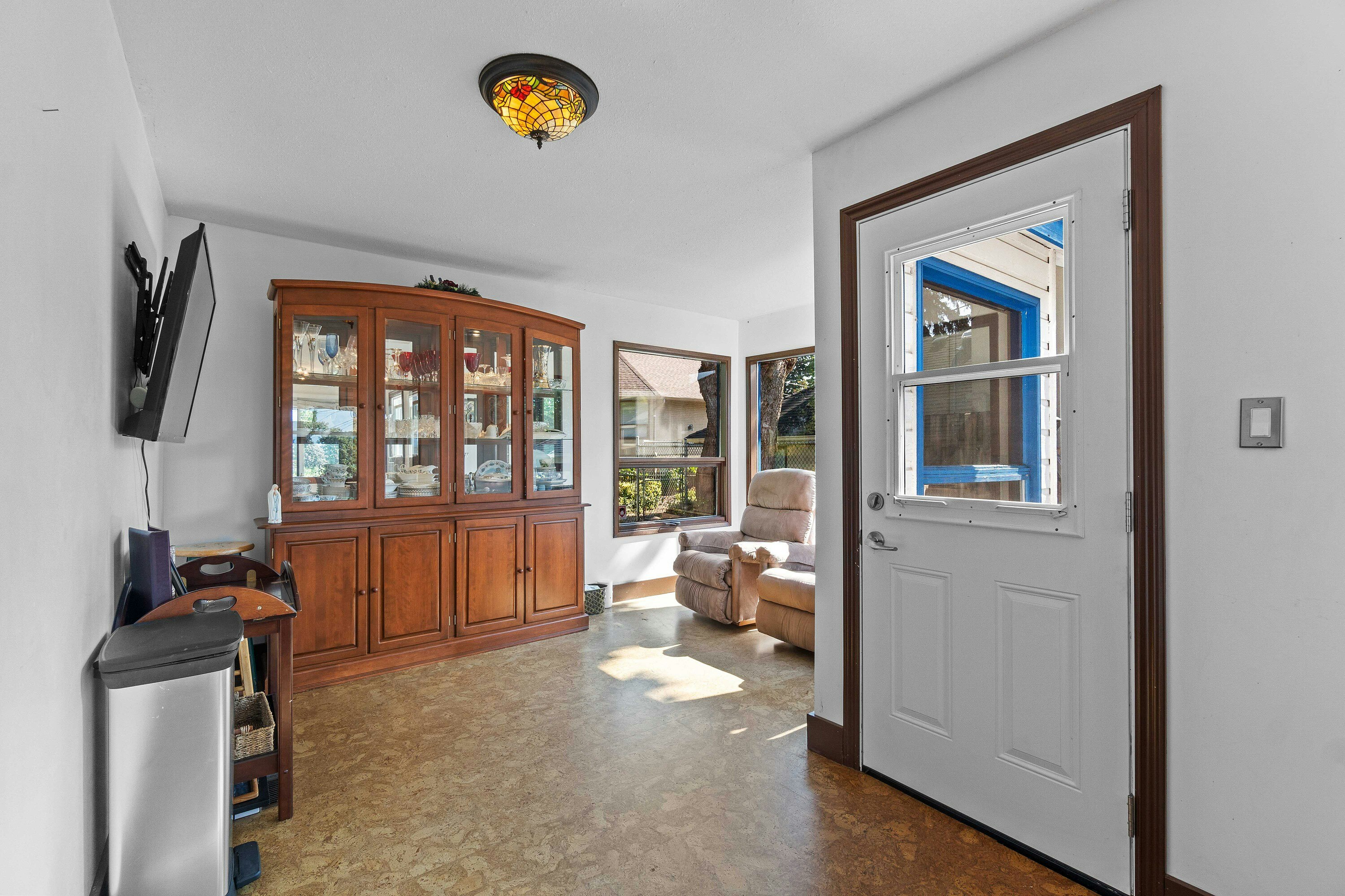 730 NE 9 Avenue, Salmon Arm, BC, V1E 4A1 - 34