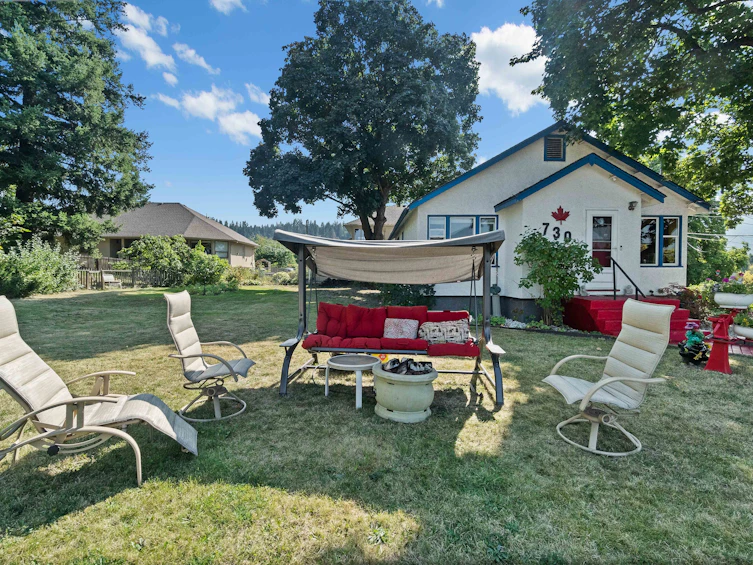730 NE 9 Avenue, Salmon Arm, BC, V1E 4A1 - 48