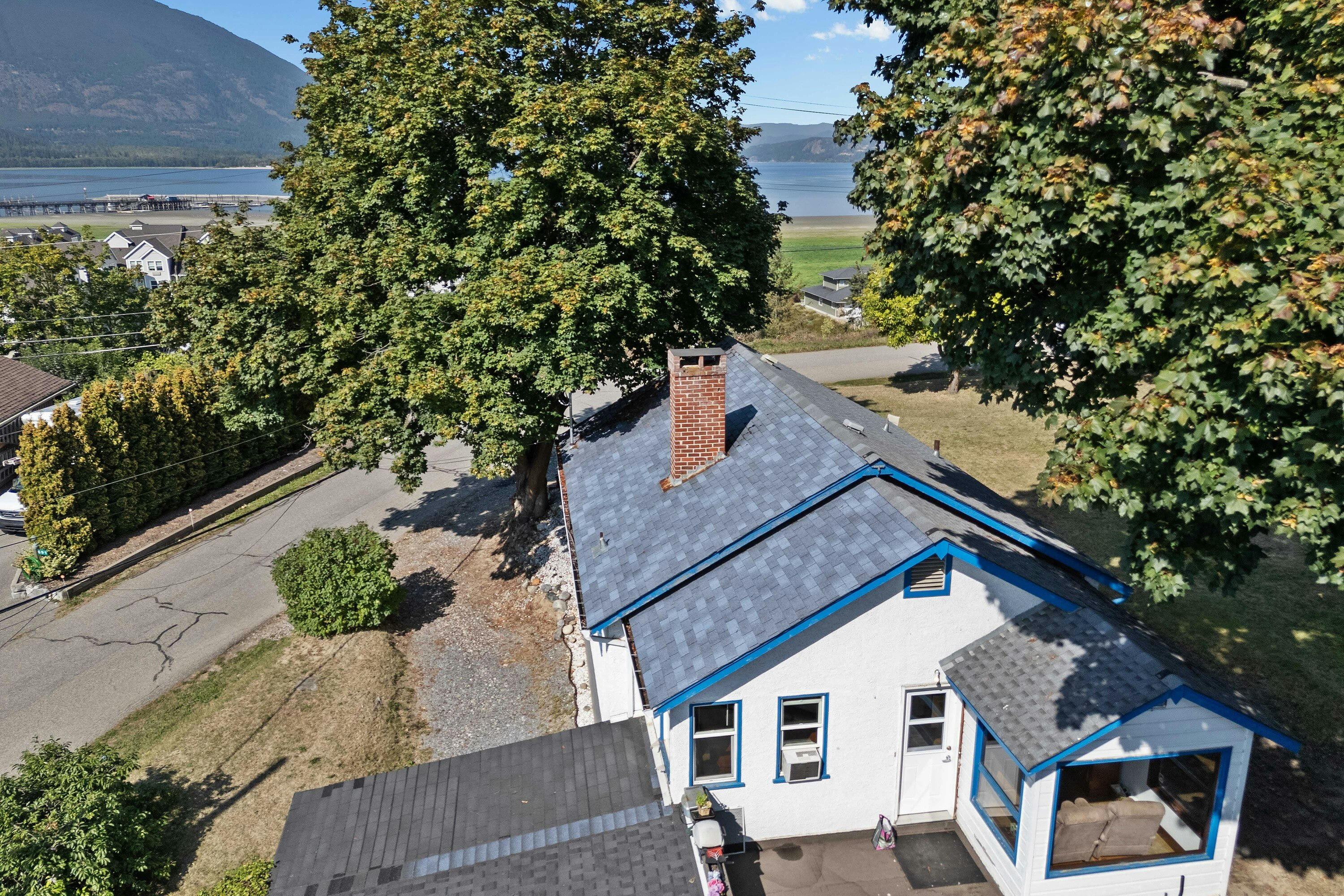 730 NE 9 Avenue, Salmon Arm, BC, V1E 4A1 - 13