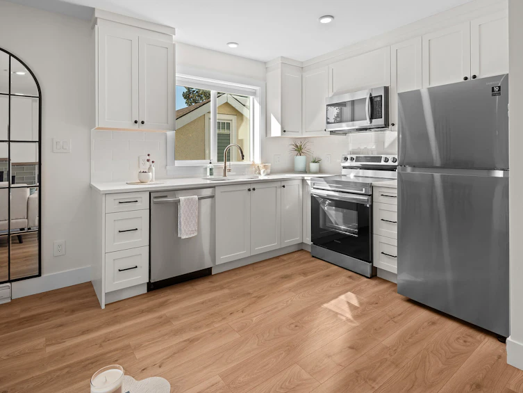 1524 Davie Street, Victoria, BC, V8R 4W3 - 35