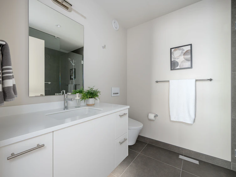 8885 Lawrence Way, West Vancouver, BC, V7W 2T7 - 33
