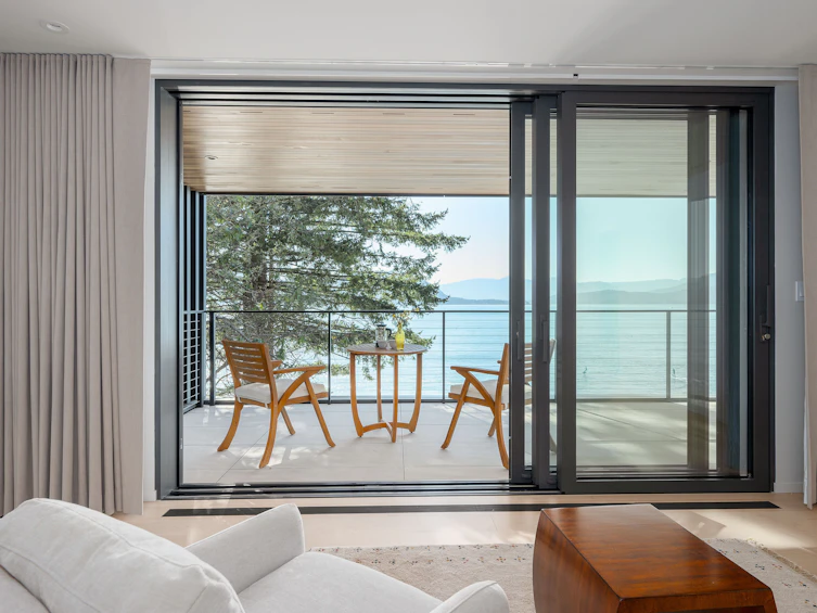 8885 Lawrence Way, West Vancouver, BC, V7W 2T7 - 21