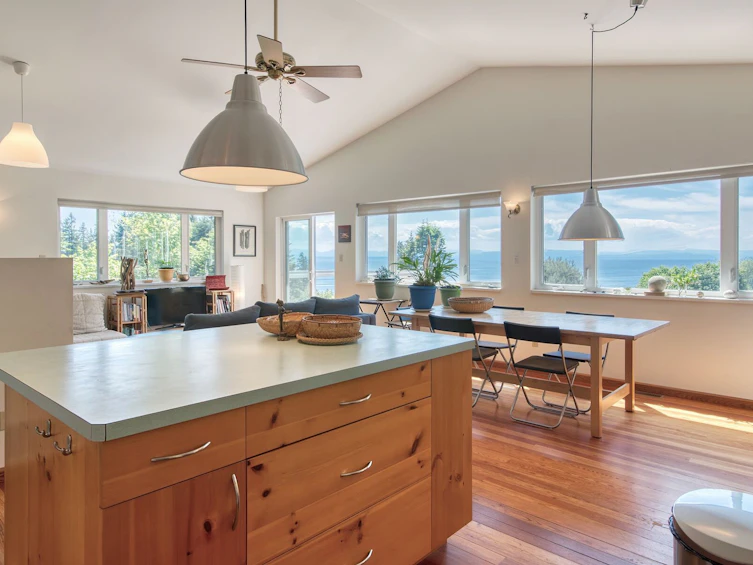 1664 Gower Point Road, Gibsons, BC, V0N 1V5 - 9