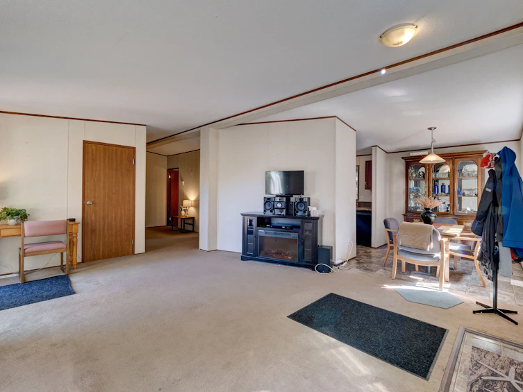6279-6283 Sechelt Inlet Road, Sechelt, BC, V7Z 0L3 - 28