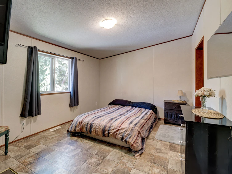 6279-6283 Sechelt Inlet Road, Sechelt, BC, V7Z 0L3 - 30