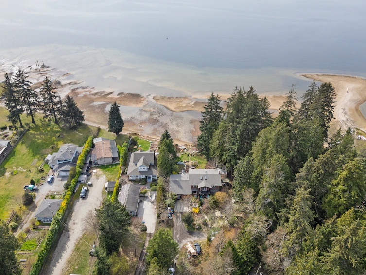 6279-6283 Sechelt Inlet Road, Sechelt, BC, V7Z 0L3 - 2