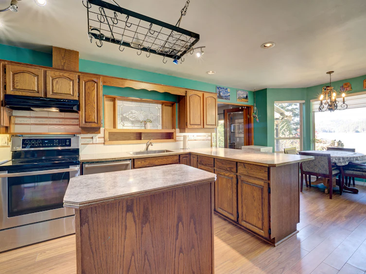 6279-6283 Sechelt Inlet Road, Sechelt, BC, V7Z 0L3 - 10