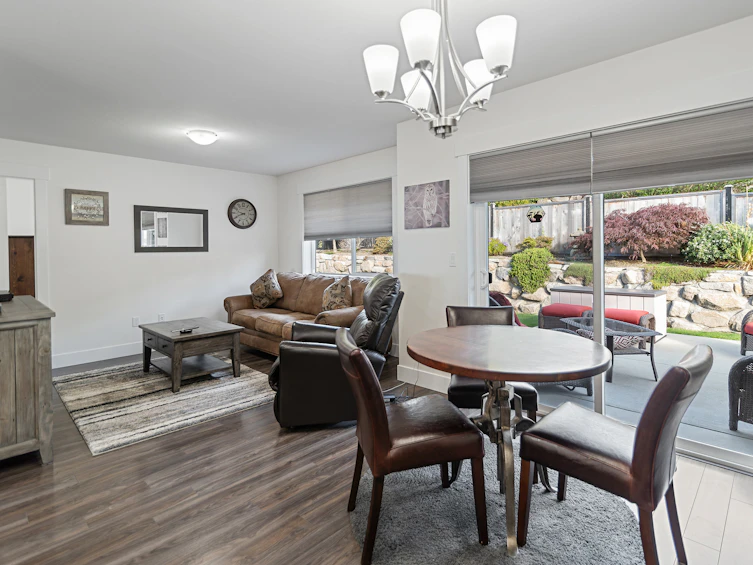 6252 Oracle Road, Sechelt, BC, V7Z 0N7 - 18