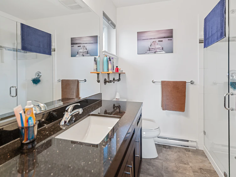 6252 Oracle Road, Sechelt, BC, V7Z 0N7 - 22