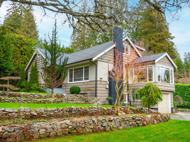 1310 29th Street, West Vancouver BC V7V 4M6