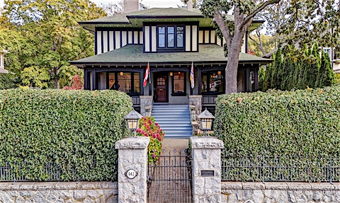 943 St. Charles Street, Victoria, BC, V8S 3P8