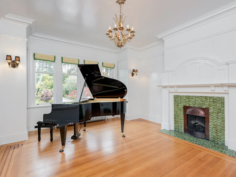 943 St. Charles Street, Victoria, BC, V8S 3P8 - 13