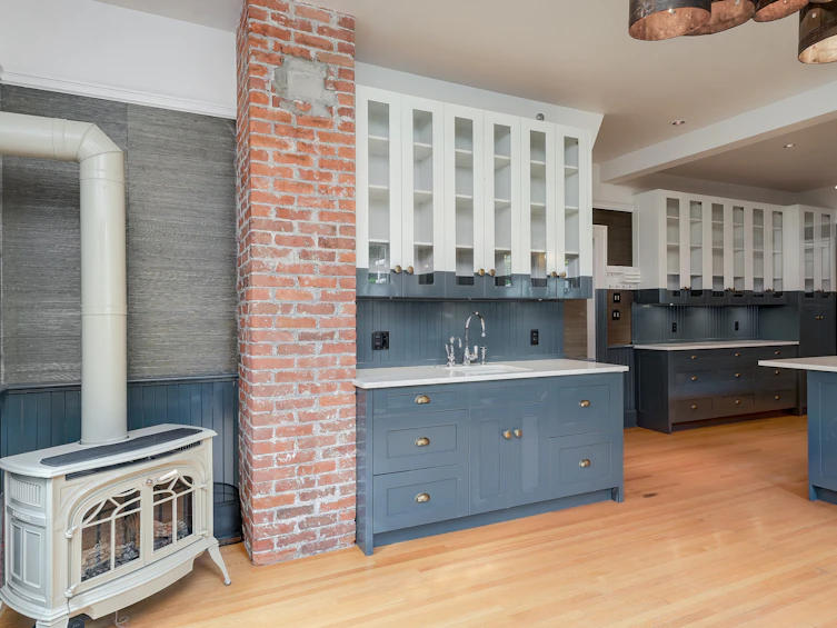 943 St. Charles Street, Victoria, BC, V8S 3P8 - 24