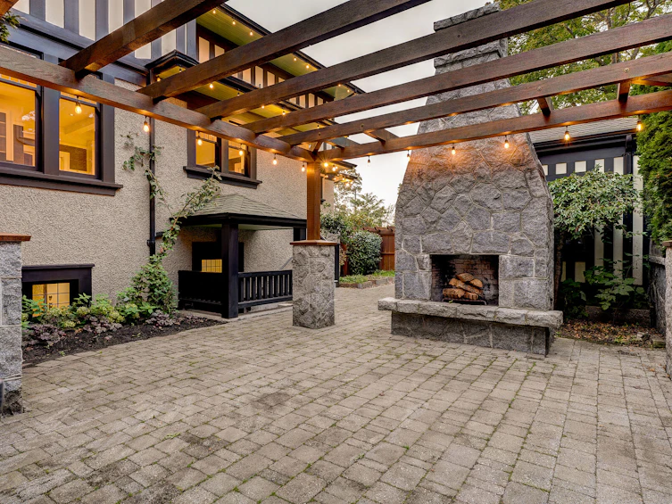 943 St. Charles Street, Victoria, BC, V8S 3P8 - 74