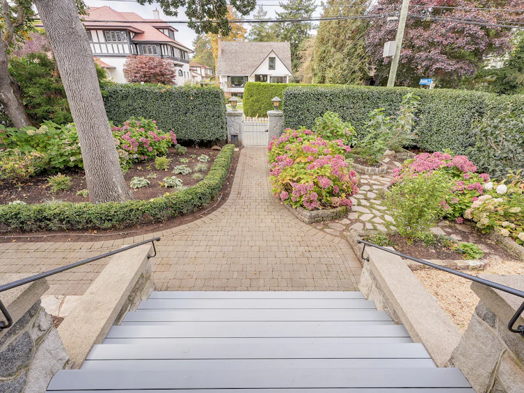 943 St. Charles Street, Victoria, BC, V8S 3P8 - 7