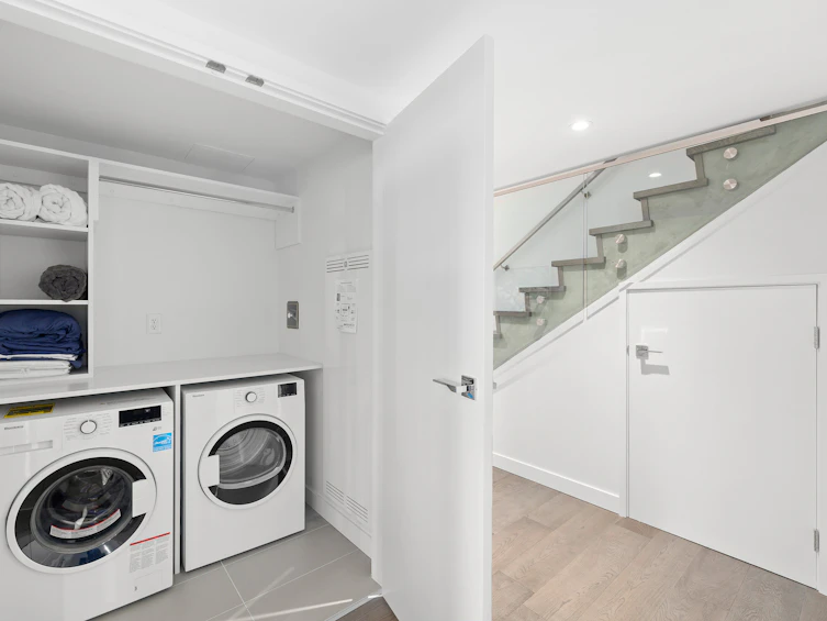 2208-1111 Richards Street, Vancouver, BC, V6B 0S3 - 21