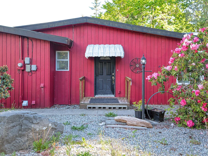 6533 Meier Road, Sechelt BC