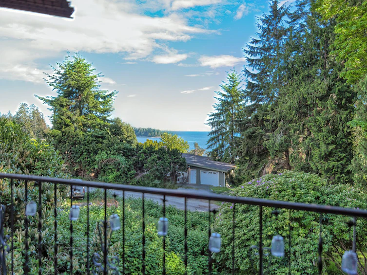 6533 Meier Road, Sechelt, BC, V7Z 0S8 - 9