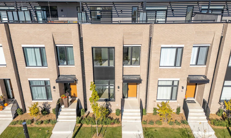 TH 85-60 Lou Parsons Way Dr