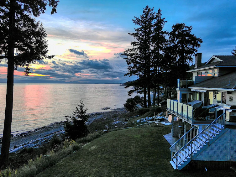 6437 Sunshine Coast Highway, Sechelt, BC, V7Z 0N6