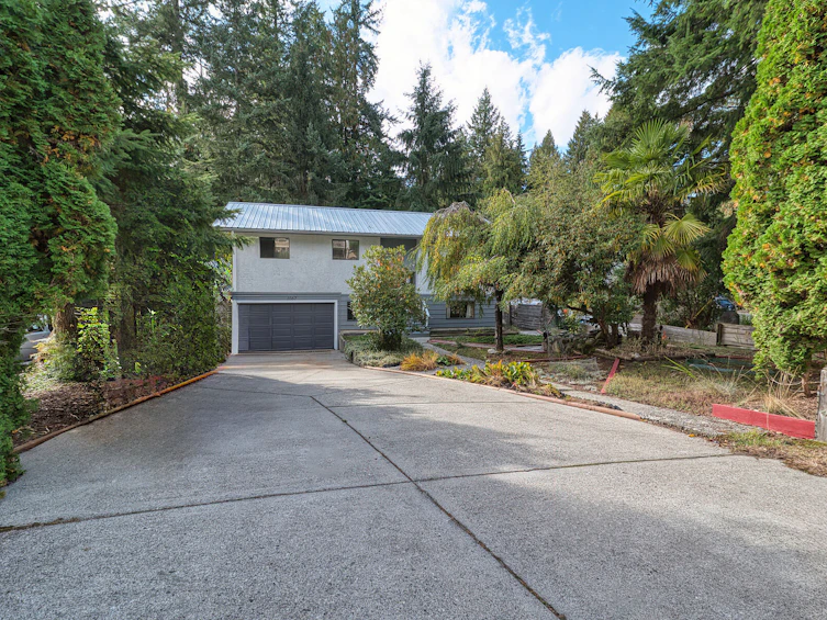 1067 Fircrest Road, Gibsons, BC, V0N 1V4 - 3