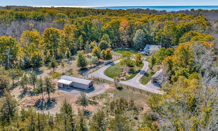 220 Easterbrook Road S