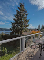 648 Gibsons Way