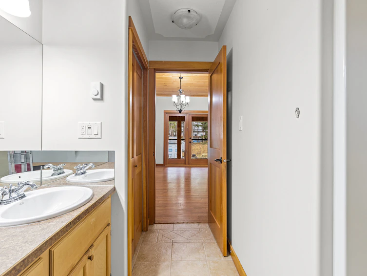 849 Balsam Road, West Kelowna, BC, V1Z 3V7 - 29