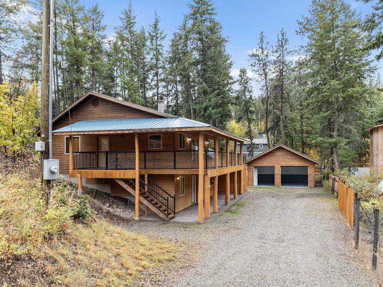 849 Balsam Road, West Kelowna, BC, V1Z 3V7 - 3