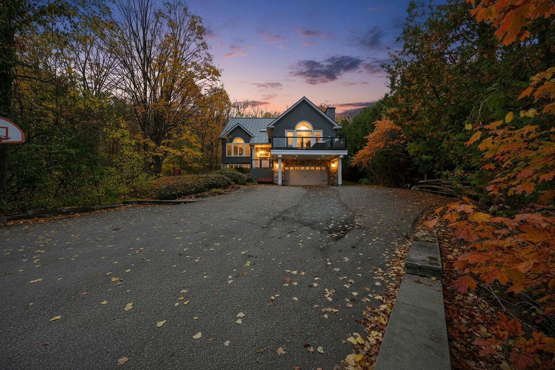 112 Arrowhead Crescent, Blue Mountains, ON, L9Y 0R9