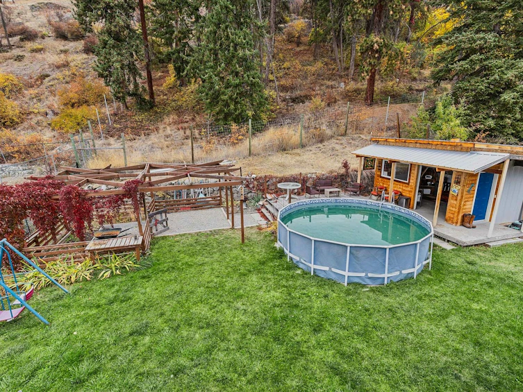 5817 Victoria Street, Peachland, BC, V0H 1X4 - 3