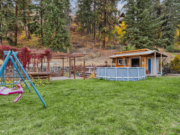 5817 Victoria Street, Peachland, BC, V0H 1X4 - 43