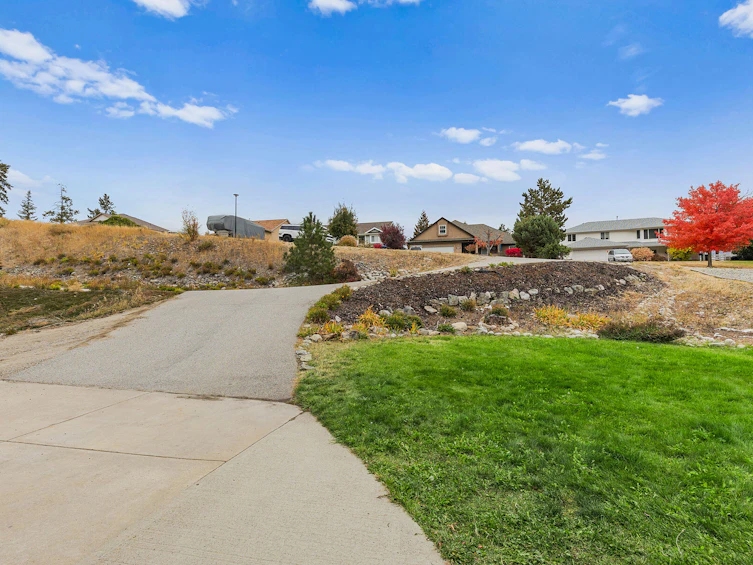 5817 Victoria Street, Peachland, BC, V0H 1X4 - 59