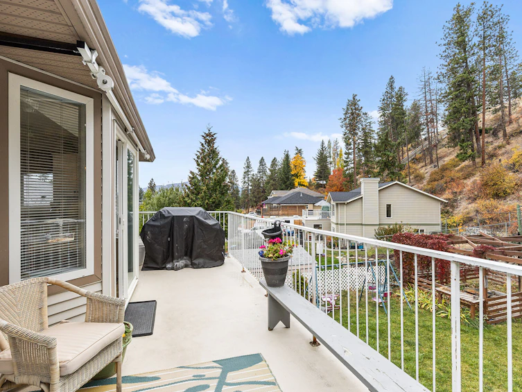 5817 Victoria Street, Peachland, BC, V0H 1X4 - 9