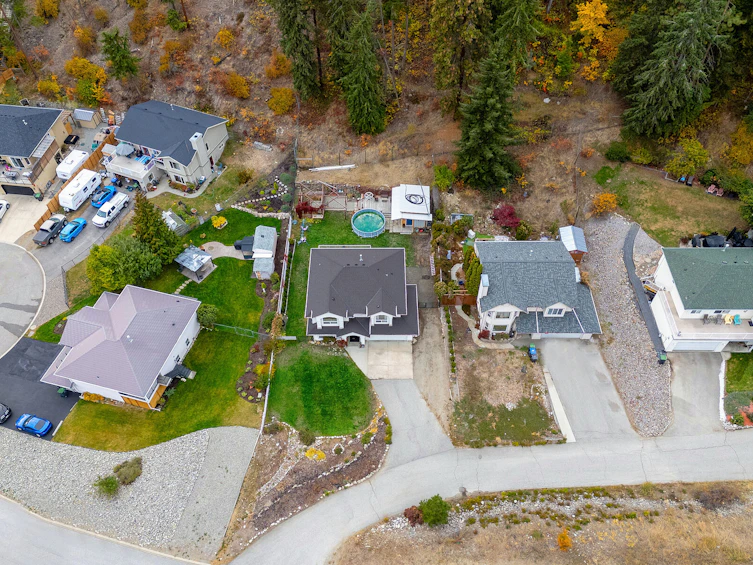 5817 Victoria Street, Peachland, BC, V0H 1X4 - 66